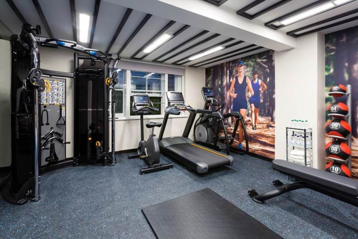  Private  Gym  near  Hyde Park Gym  in Mercure Hyde Park Hotel